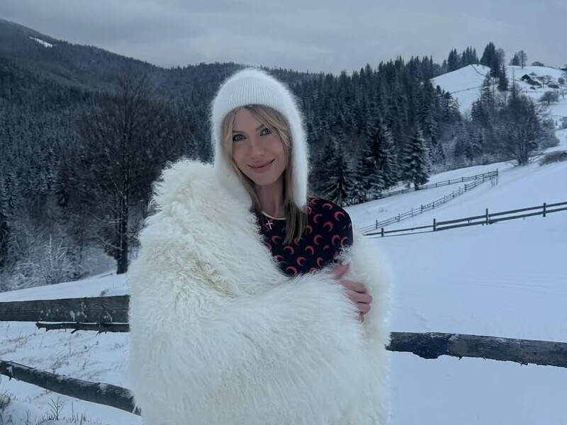 "Фото з кислим лицем". Нікітюк відмовилася фотографуватися з прихильниками в Карпатах