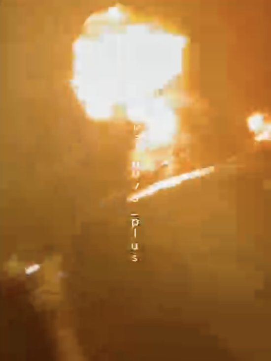 "Немає у нас у Рязані більше заводу": у Мережі поширюють кадри вибухів на НПЗ