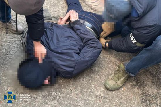 Шпигували за відомими волонтерами: СБУ спіймала агентів ФСБ (фото)