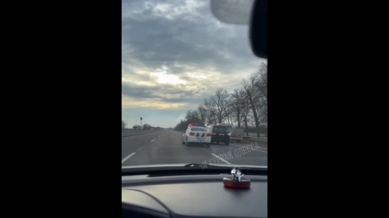 ТЦК та поліція влаштували погоню за ухилянтом на шаленій швидкості: відео