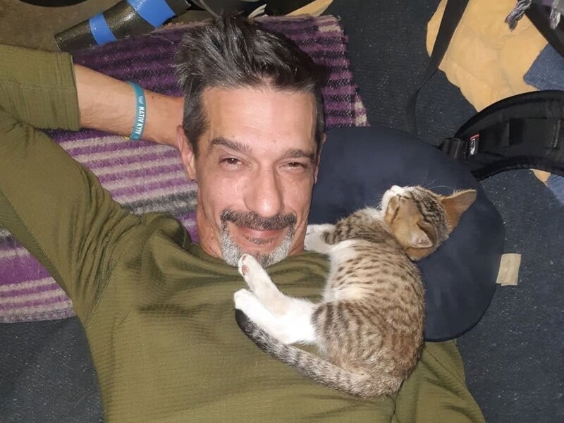 Неліпа, який влаштовує "запальні фаєршоу для окупантів", дістав поранення й потребує допомоги