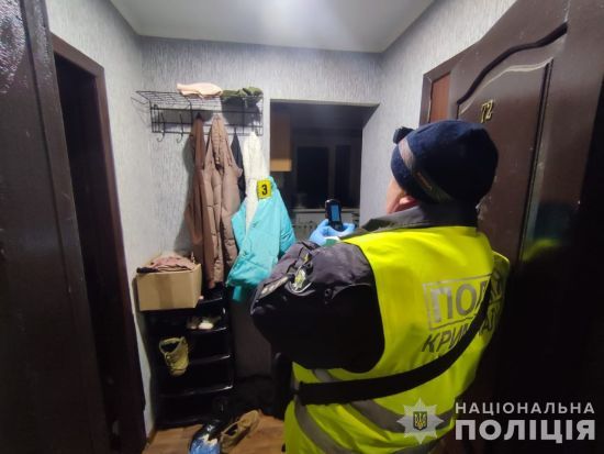 На Сумщині ревнивець зарізав свою дружину, а потім наклав на себе руки (фото)