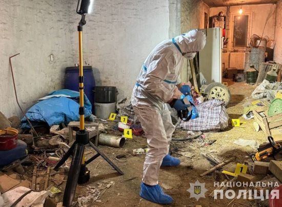 Розчленували та намагалися спалити: на Закарпатті сталось жахливе вбивство (фото)