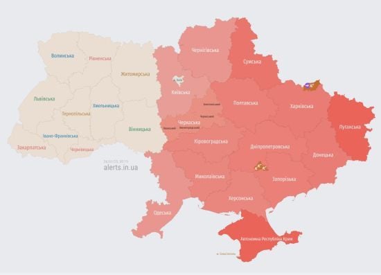 Україною рухаються ворожі безпілотники: названо траєкторію польоту