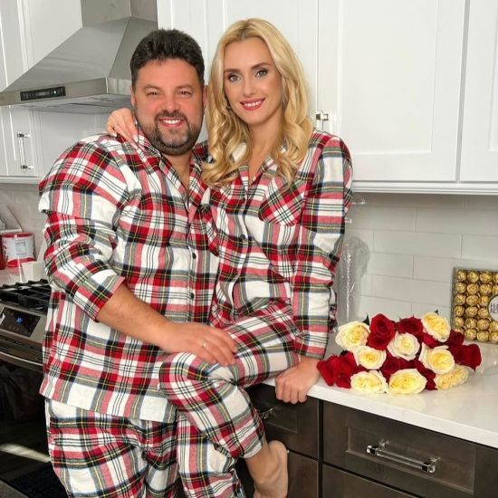 Ірина Федишин показалася з чоловіком на тлі океану та публічно звернулася до нього