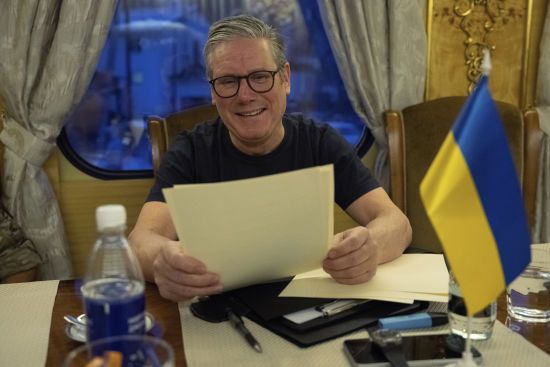 Премʼєр Британії Стармер приїхав до Києва: він підпише знакову 100-річну угоду – BBС