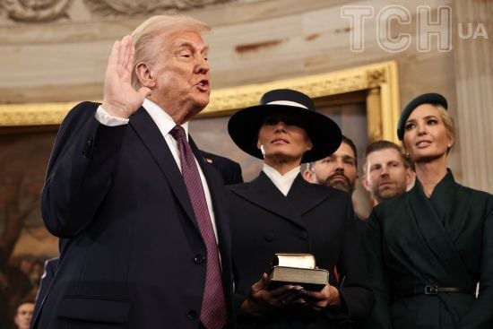 "Він має укласти угоду": Трамп сподівається на швидке припинення війни в Україні після розмови з Путіном