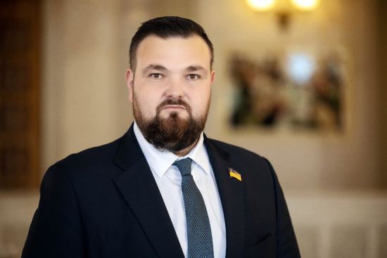 Суд зняв електронний браслет із нардепа, якого підозрюють в хабарництві