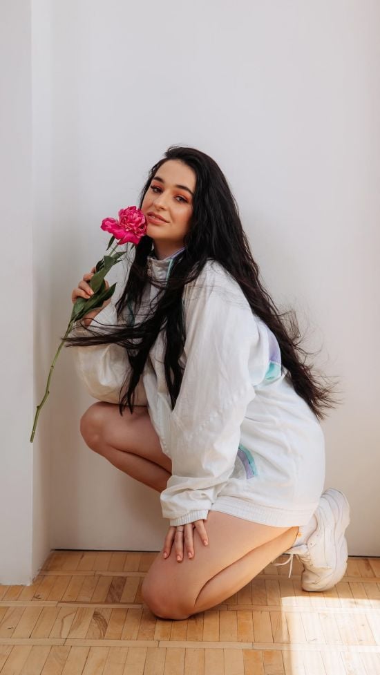 Співачка FIЇNKA розкрила суму, яку заробляє на місяць: "Завжди не вистачає"