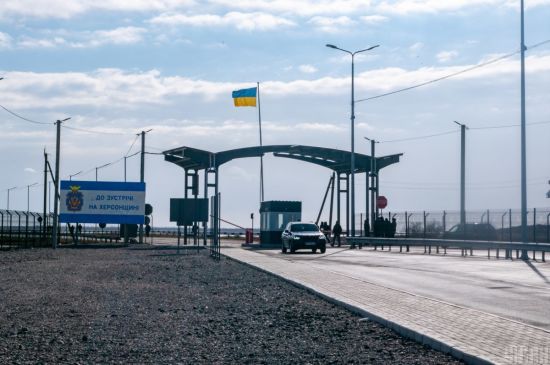 Хто здав південь України росіянам: що встановило слідство ДБР