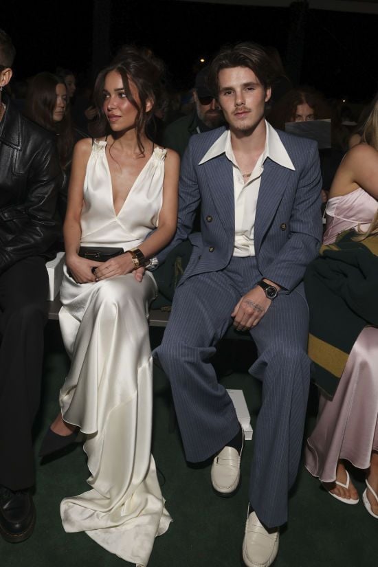 Син Бекхемів показав, як подалі від батьків зустрів Новий рік зі старшою на 10 років коханою