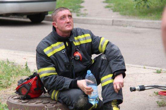 Чи безпечно ховатися у ванній під час повітряної тривоги: що відповів рятувальник