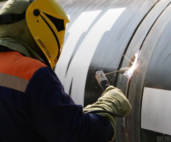 5 "золотих" галузей із найвищими зарплатами: IT втрачає позиції, несподівано в тренді - електрозварники