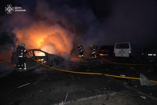 Росіяни вдарили "Шахедом" по спальному мікрорайону Сум: які наслідки