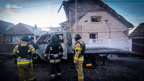 Київщину атакували ворожі безпілотники: оприлюднено фото наслідків