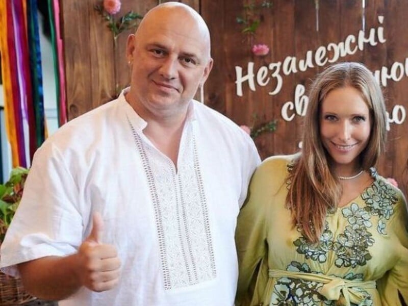 Осадча відреагувала на скандальне інтерв'ю свого кума й колишнього сусіда Потапа росіянину Дудю