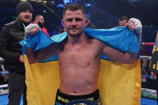 "Кров, піт та сльози": опубліковано промо чемпіонського бою Берінчик – Девіс (відео)