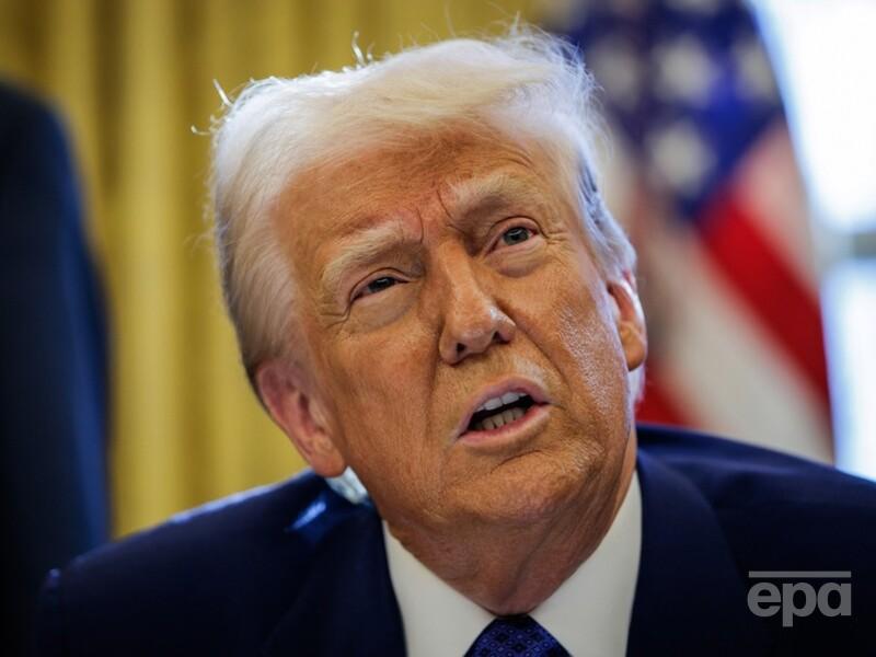 Ведучий BAFTA висміяв зачіску Трампа, назвавши її "сміливою архітектурою"