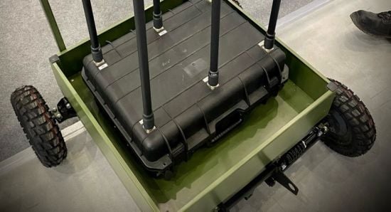 Росіяни адаптували платформу для вантажів під запуск безпілотників: що відомо про "Муравей"