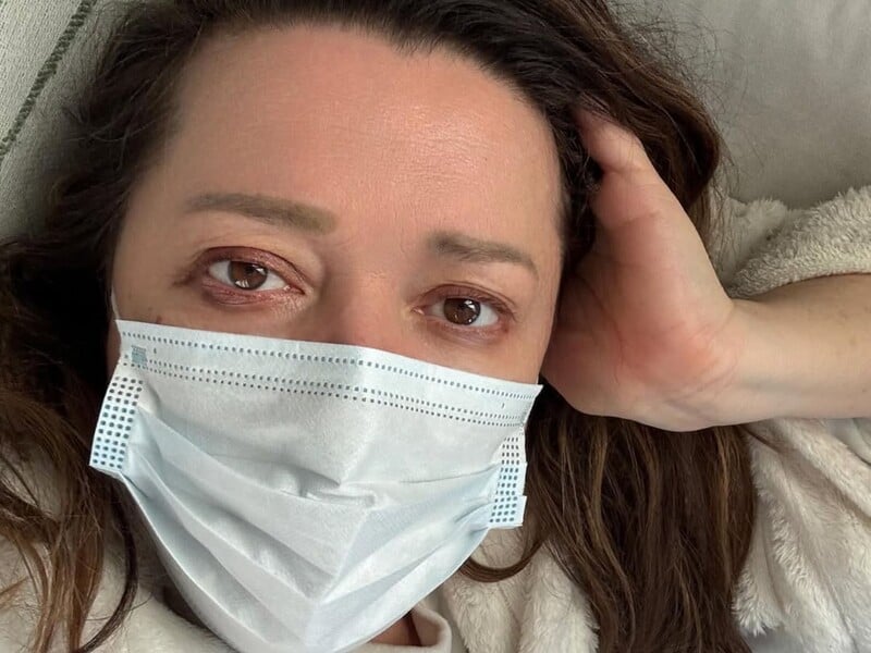 "Температура 40 °C. Лікарі рекомендують потерпіти". Могилевська захворіла й розповіла про симптоми