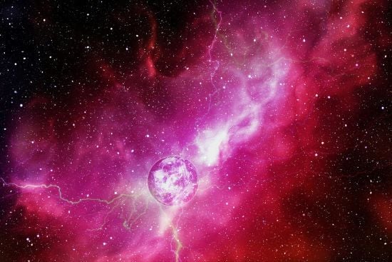 Учені виявили гарячу планету, де йдуть дощі з металу та рубінів