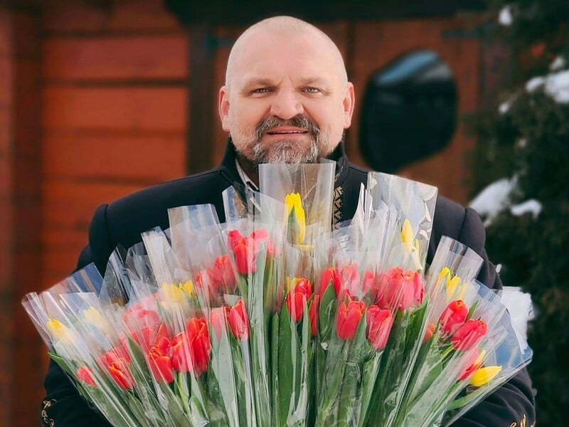 Вірастюк показав свіже фото зі своєю новою коханою, яка місяць тому народила від нього другого сина Вірастюк показав свіже фото зі своєю новою коханою, яка місяць тому народила від нього другого сина