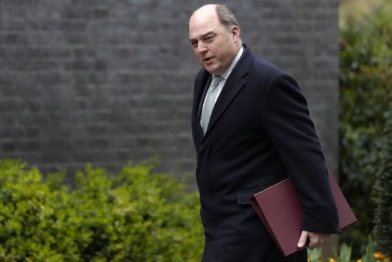 “Це повне здирництво”: ексміністр оборони Британії розкритикував угоду США та України