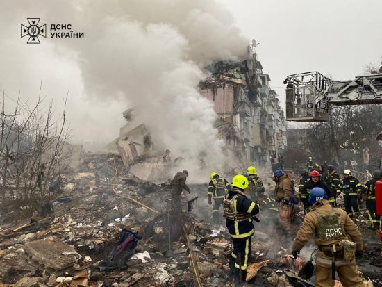 РФ атакувала ракетами, дронами і бомбами: Зеленський відреагував на обстріл України