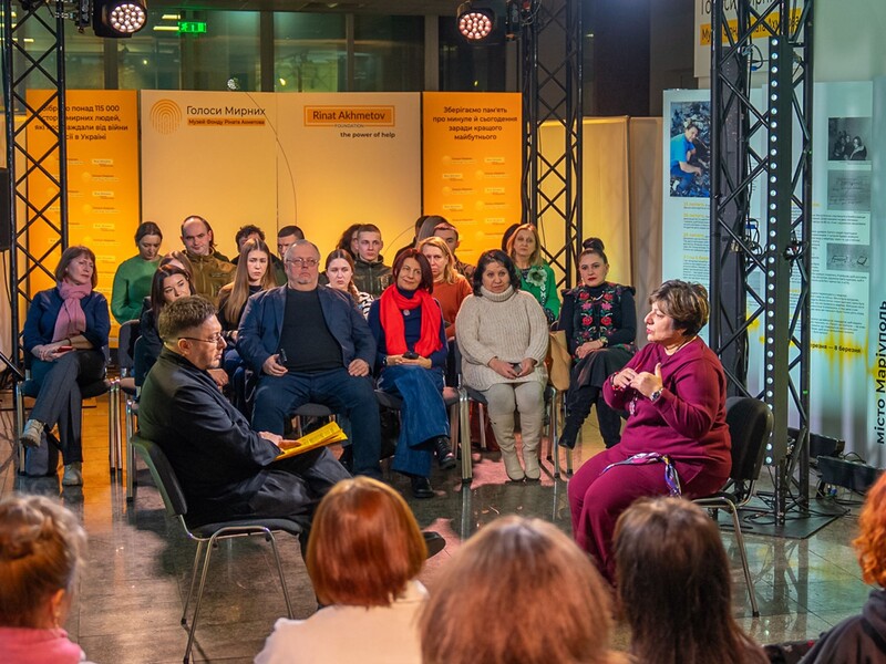 Суханов записав інтерв'ю для музею "Голоси Мирних" Фонду Ріната Ахметова з професоркою Марутян про ідентичність Суханов записав інтерв'ю для музею "Голоси Мирних" Фонду Ріната Ахметова з професоркою Марутян про ідентичність