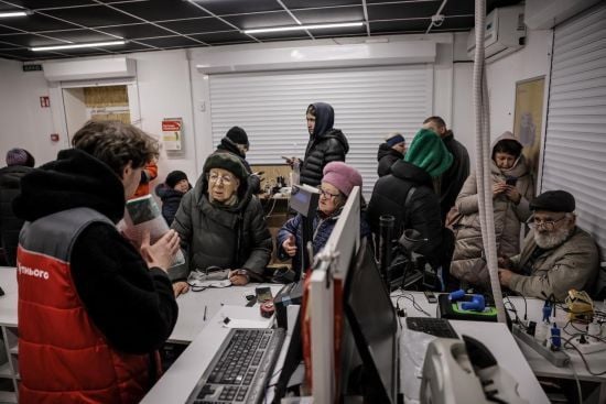 Попри переговори, краще не стає: у Покровську закривають останнє відділення "Нової пошти" (фото)