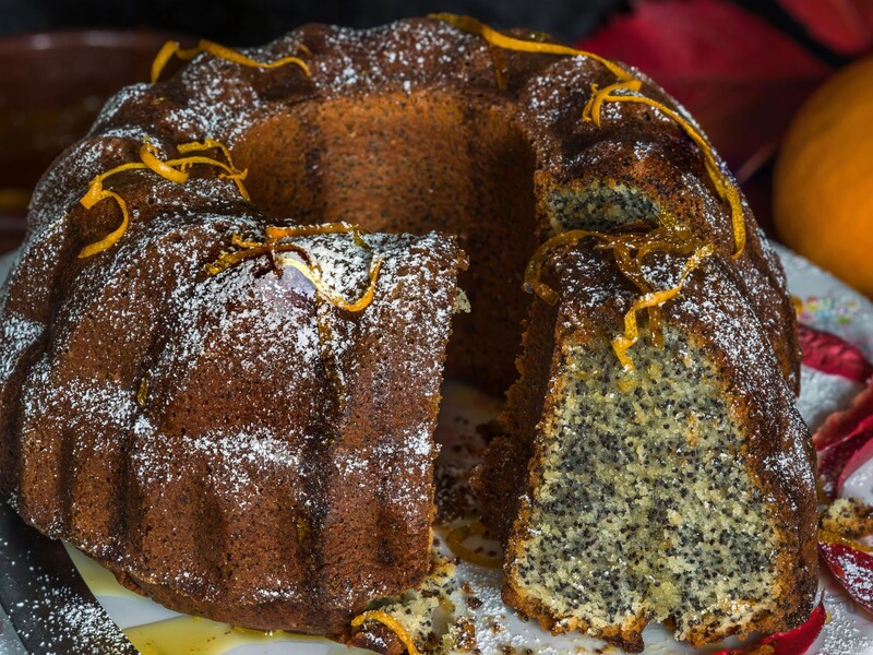 Додайте в тісто цей інгредієнт – і маковий пиріг вийде ніжним