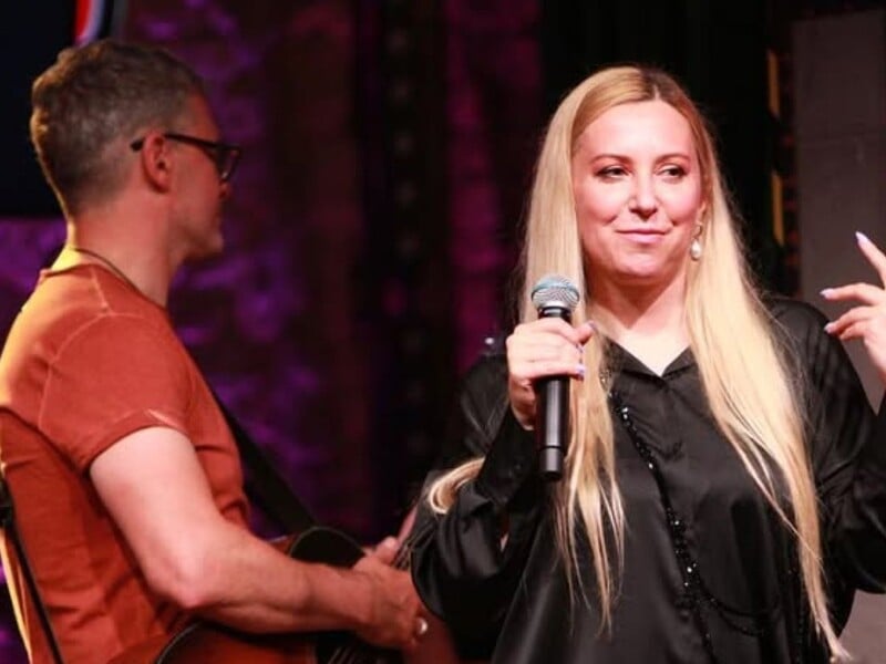 Тоня Матвієнко: Набридли. Я з Арсеном більше, ніж він жив із першою родиною. Але люди нагадують – був одружений Тоня Матвієнко: Набридли. Я з Арсеном більше, ніж він жив із першою родиною. Але люди нагадують – був одружений