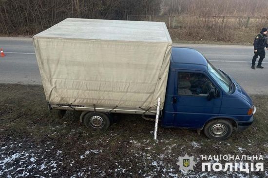 Дитина загинула під колесами авто: у поліції повідомили подробиці трагедії