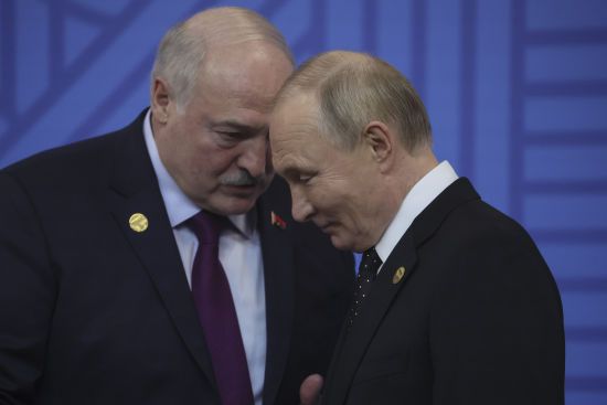 РФ готує 100-150 тис. осіб для посилення Білоруського напрямку: Зеленський про загрозу нового наступу