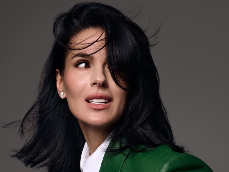 "Класика чи діва". Єфросиніна показала вбрання для українського нацвідбору на "Євробачення 2025". Відео