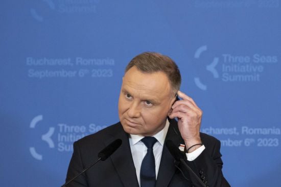 У Польщі скасували проведення самітів ЄС-США та ЄС-Україна — Дуда