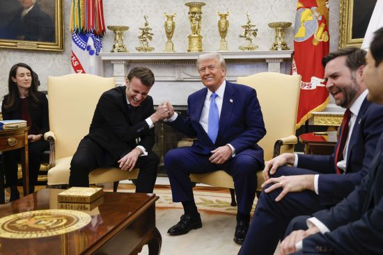 Трамп заявив, що війна в Україні може закінчитися протягом кількох тижнів: яка умова