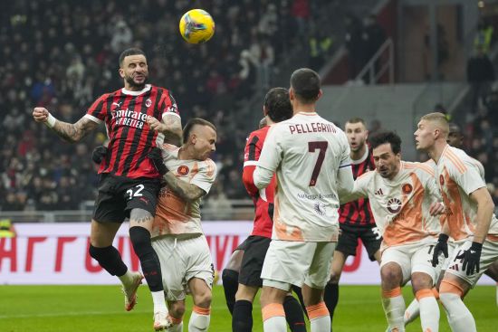 "Рома" з голом Довбика програла "Мілану" та вилетіла з Кубка Італії (відео)