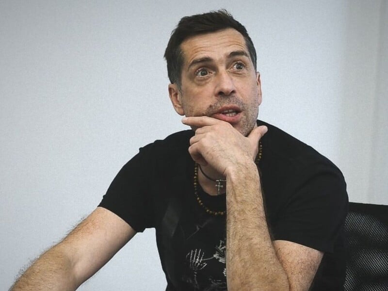 "Ми бажаємо Україні перемоги". У новому кліпі гурту "Ногу свело!" ведмеді танцюють на тлі ракет. Відео