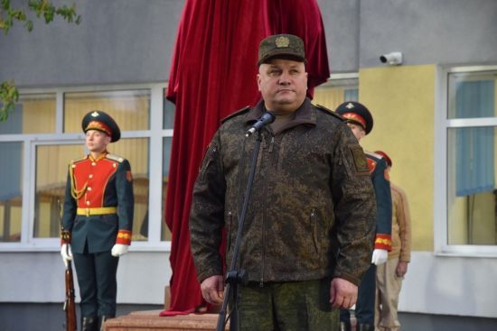 Російський генерал-лейтенант налагодив наркоторгівлю серед військових – розслідування