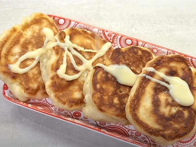 Приготуйте тісто за цим рецептом – і оладки вийдуть пишними, ніжними й смачними