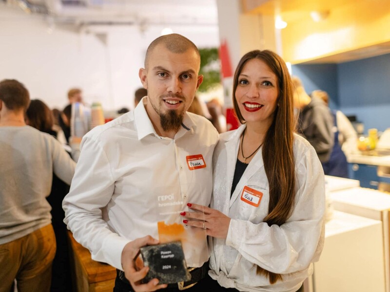 "Мотивації жити, рухатися й працювати додалося". Ветеран Кашпур утретє став батьком. Фото