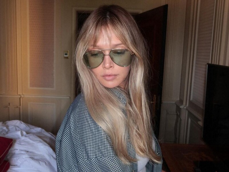 Брежнєва заспівала англійською мовою