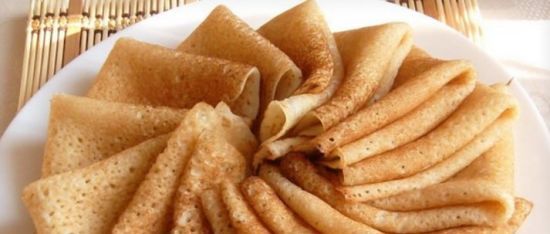 Секрет ідеального тіста для млинців: що потрібно додати до борошна, щоб отримати найкращий результат