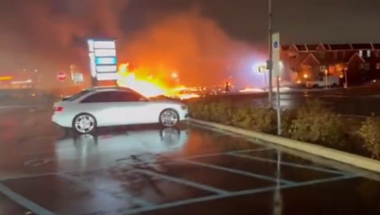 У Філадельфії розбився медичний літак: Трамп відреагував (відео)