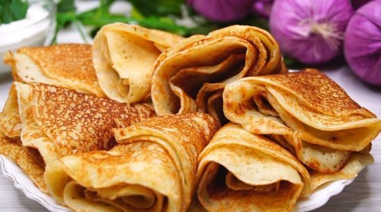 Незвичайні та смачні начинки для млинців та налисників: солодкі, солоні, сирні, на будь-який смак