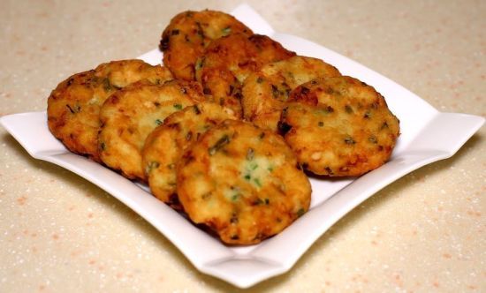 Смачні і корисні рибні оладки: незвичайна страва на сніданок