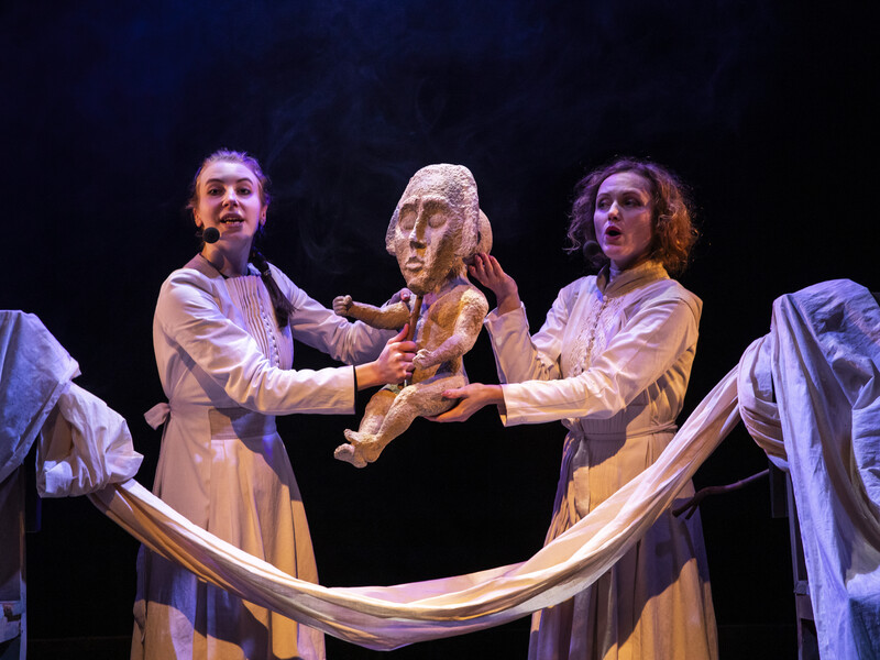 Актори Харківського театру ляльок покажуть у Києві виставу "Калинова сопілка" за повістю Забужко