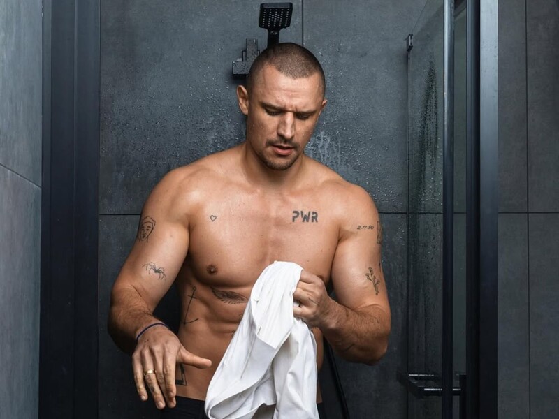 Цимбалюк похвалився спортивною фігурою після тренування. Відео