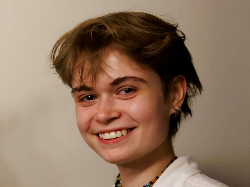 "Пам'ятайте". Жадан анонсував продаж книжки художниці Ніки Кожушко, яка загинула під час обстрілу Харкова